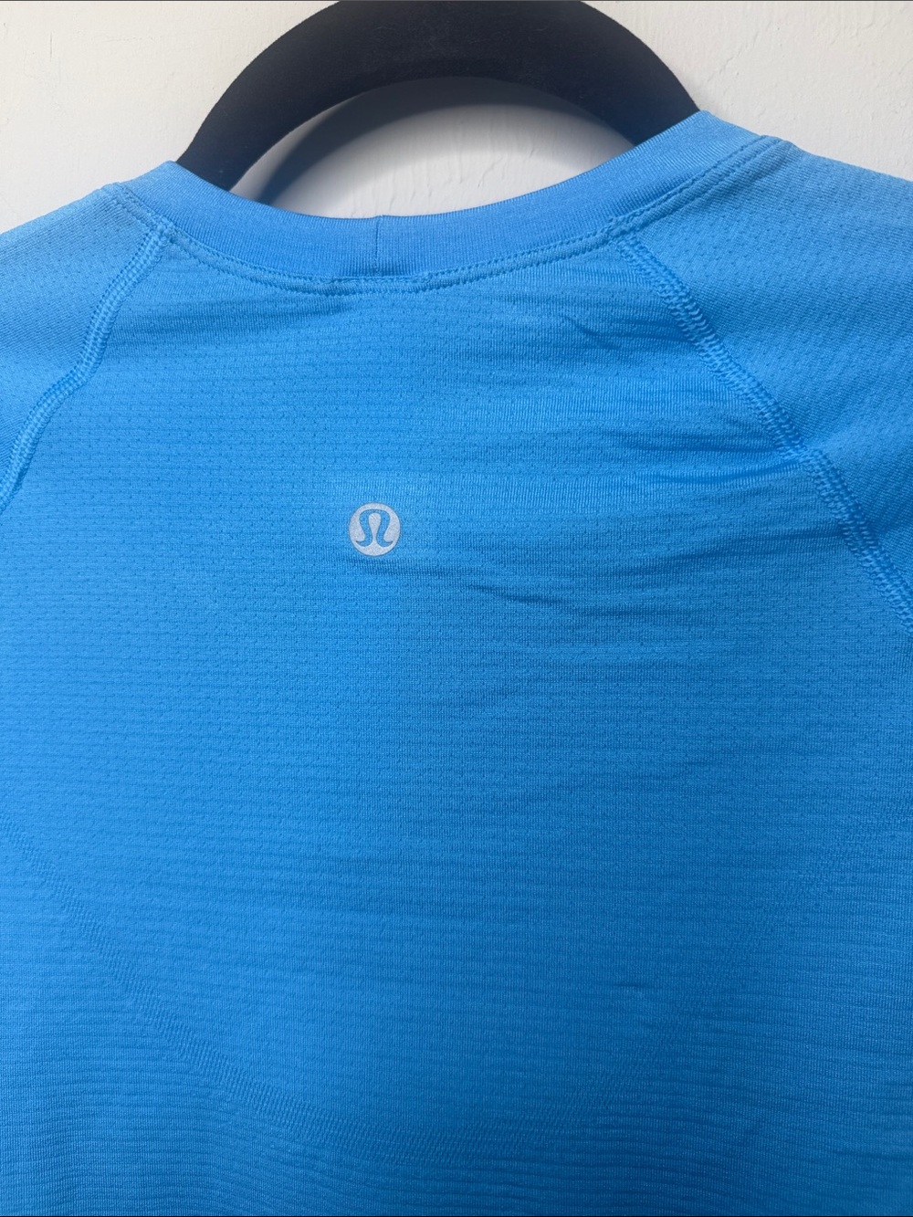 Lululemon Swiftly Tech Cropped Short Sleeve 2.0 - Picture 3 of 4
